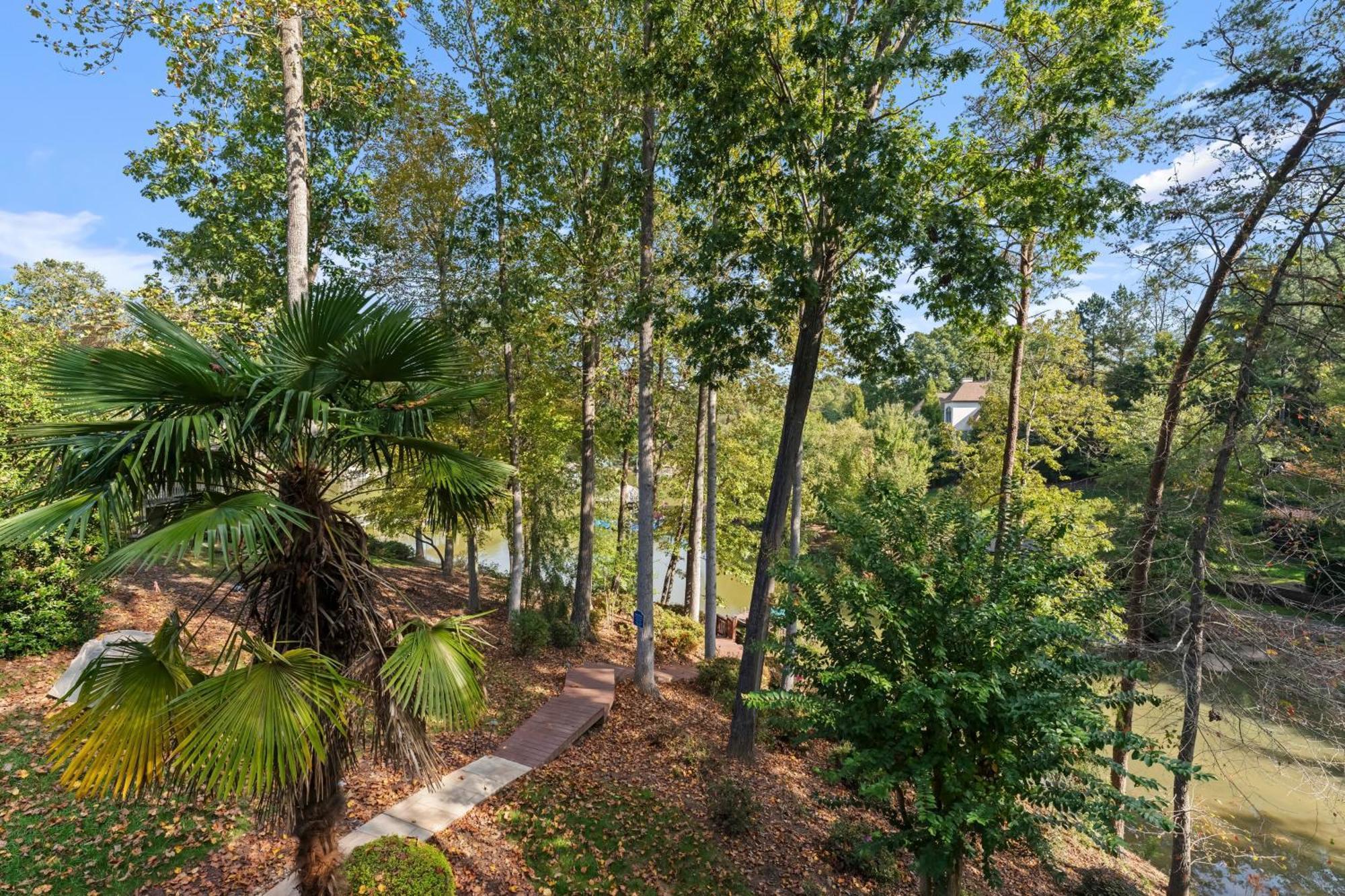 Lakeside Landing By Avantstay Private Dock Mooresville Exteriör bild